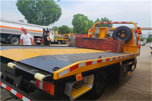 蚌山区附近拖车电话号码服务